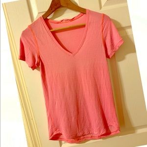 Lululemon ‘silverthread’ no-stink technology top